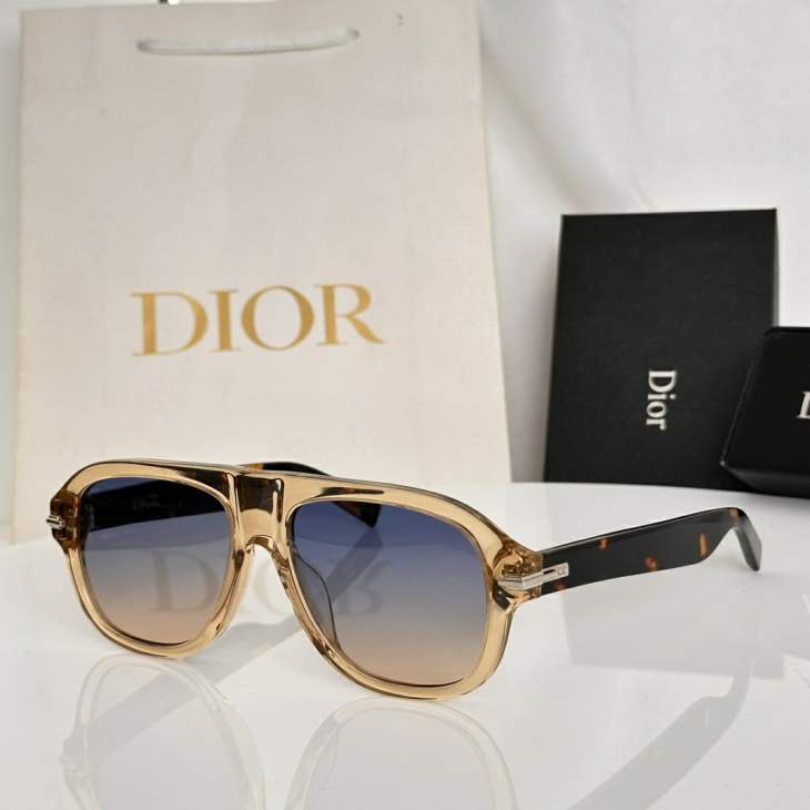 Picture of Dior Sunglasses _SKUfw79480176fw